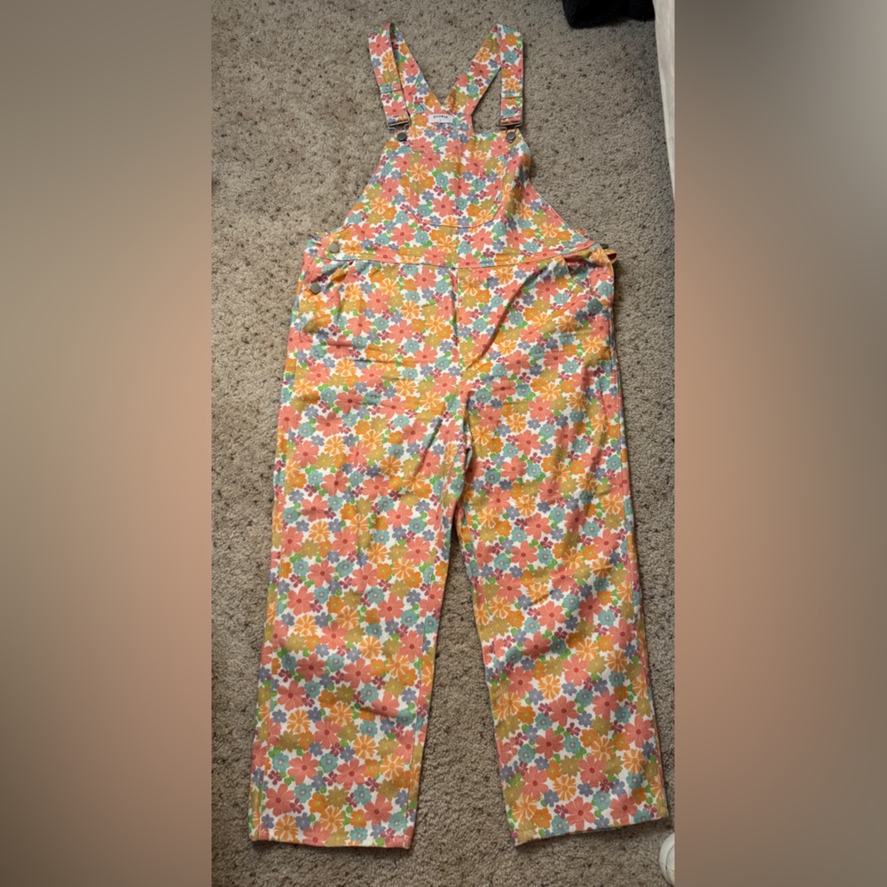 Cutest floral overalls EVER. boutique purchase. Straight leg.